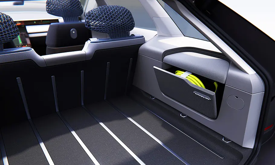 Blick in den Kofferraum des Skoda Vision O (2025).