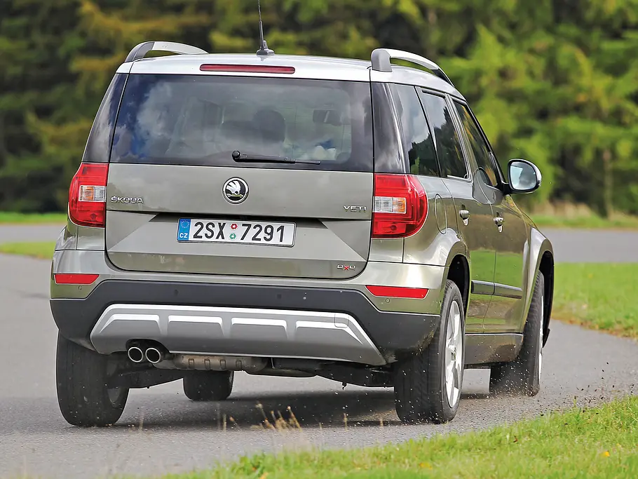 Skoda Yeti 2.0 TDI 4x4 Bilder technische Daten Fahrbericht Kompakt-SUV Heck