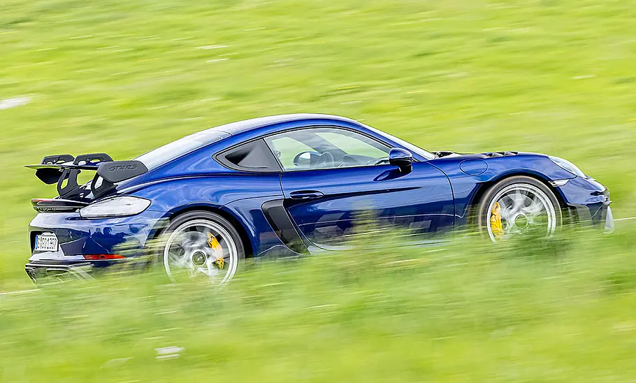 Porsche 718 Cayman GT4 RS Porsche 718 Cayman GT4 RS