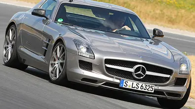 Mercedes SLS