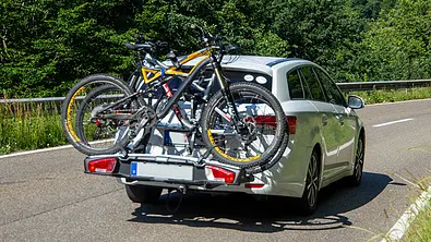 Die Stützlast beschreibt die Kraft, die durch die Anhänger auf die Anhängerkupplung der Zugfahrzeuge wirkt. - Foto: AUTO ZEITUNG