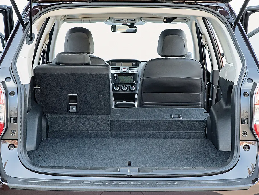Subaru Forester 2.0 D Kompakt-SUV Vergleich Bilder technische Daten Laderaum