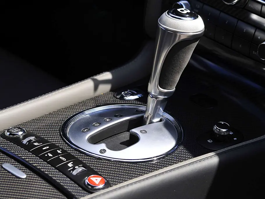 Bentley Continental Supersports Bentley Continental Supersports: 6-Stufen-Automatik