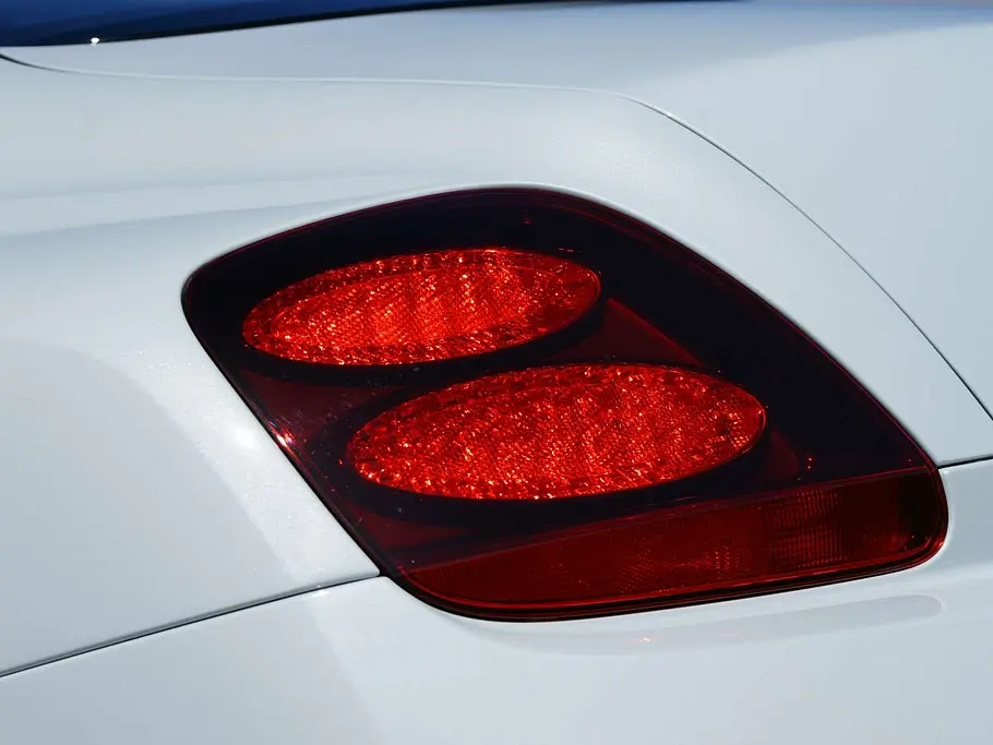 Bentley Continental Supersports Bentley Continental Supersports: Heckleuchte