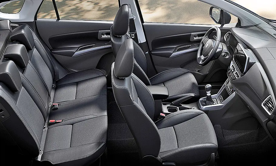 Suzuki S-Cross (2022) Suzuki S-Cross (2022)