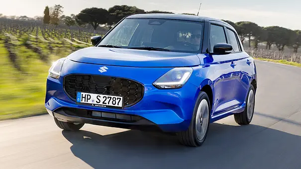 Suzuki Swift (2024); fahrend, schräg vorne - Foto: Suzuki Suzuki Swift (2024); fahrend, schräg vorne - Foto: Suzuki