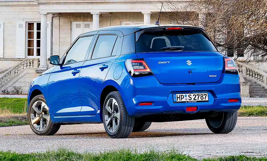 Suzuki Swift (2024); stehend, schräg hinten