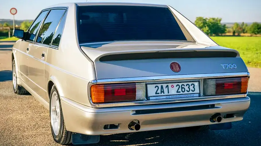 Tatra T700 (1996) Der Tatra T700 (1996) stehend von hinten