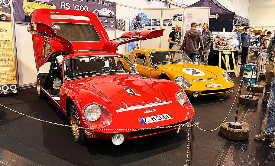 Blick von schräg vorne auf den Melkus RS 1000.