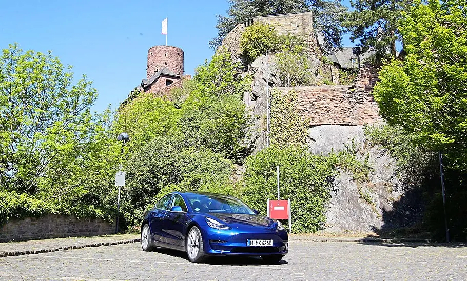 Tesla Model 3 Tesla Model 3
