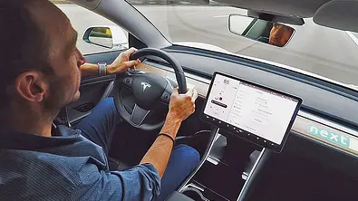 Tesla Model 3 (2018): Video - Foto: AUTO ZEITUNG