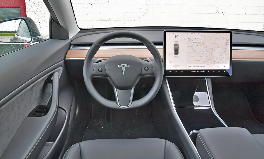 Tesla Model 3 Long Range Tesla Model 3 Long Range
