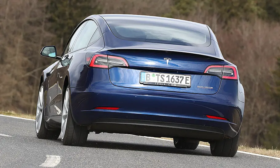 Tesla Model 3 Performance
