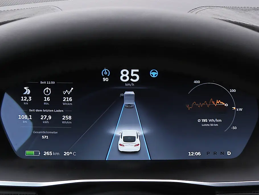 Tesla Model S: Autopilot-Test