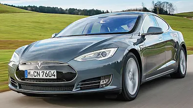 Tesla Model S P85D - Foto: AUTO ZEITUNG