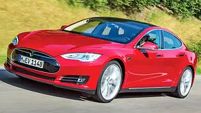 Tesla Model S Performance - Foto: AUTO ZEITUNG