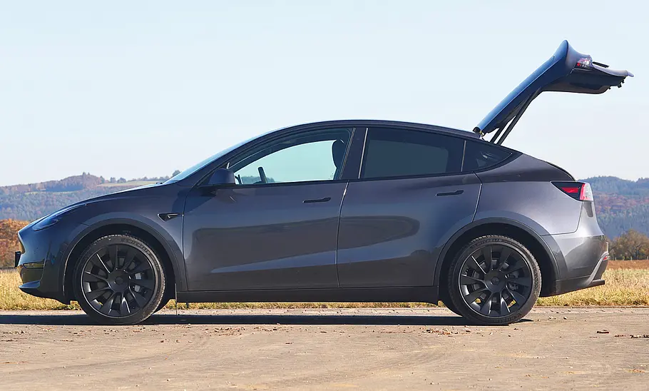 Tesla Model Y Tesla Model Y
