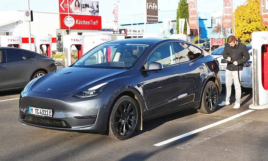 Tesla Model Y Tesla Model Y