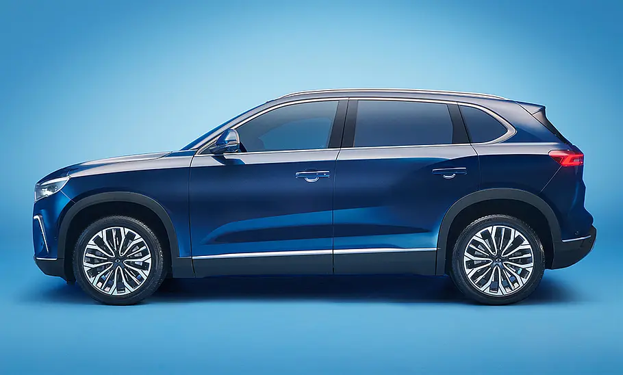 Togg T10X (2025) Blick von der Seite auf das elektrische SUV Togg T10X (2025).