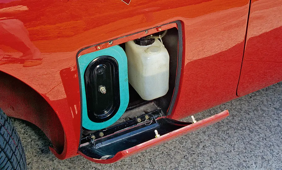 Toyota 2000 GT