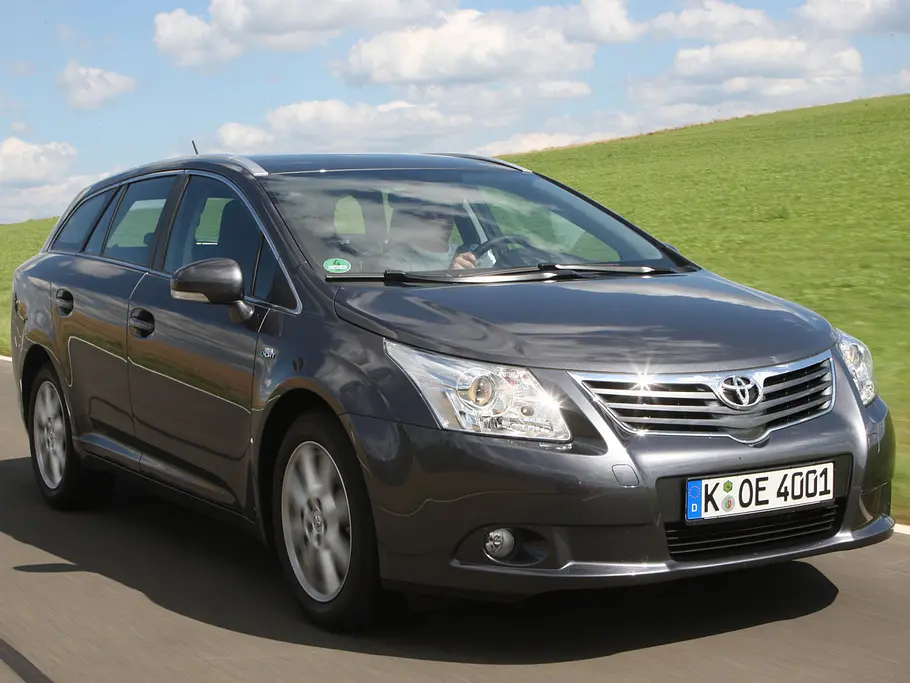 Toyota Avensis Bilder Toyota Avensis Kombi