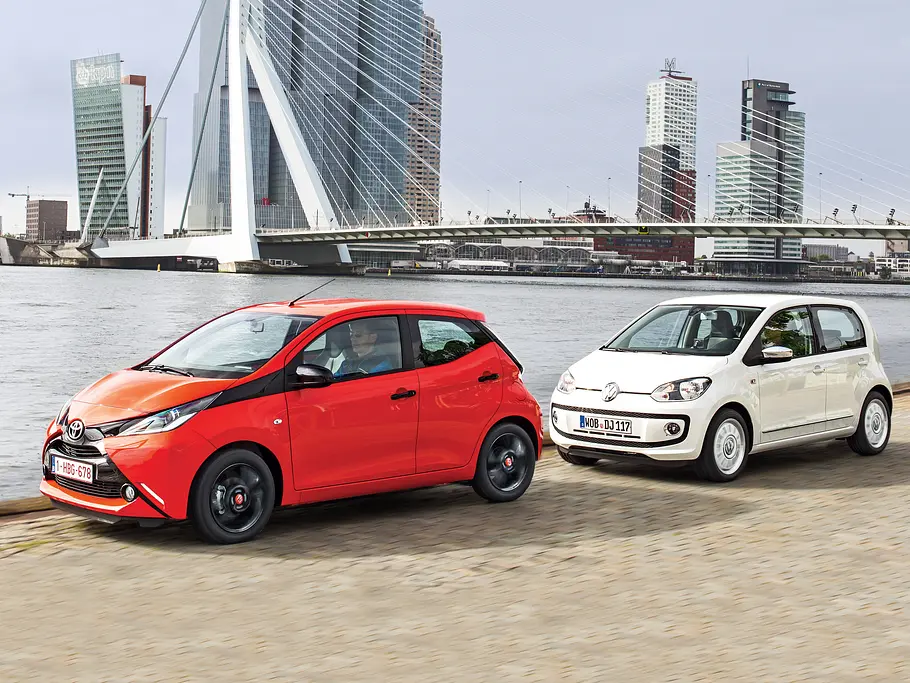 Toyota Aygo 1.0 VW Up 1.0 Kleinwagen Dreizylinder Fünftürer Vergleich Bilder