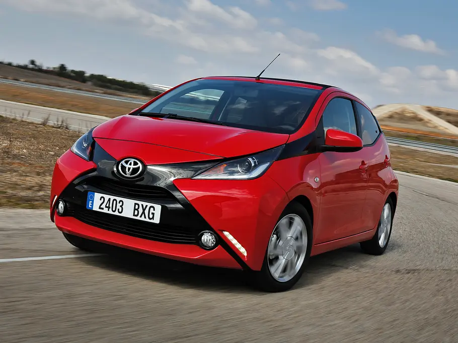 Toyota Aygo 2014 Fahrbericht Toyota Aygo 1.0 2014 Kleinwagen Bilder technische Daten