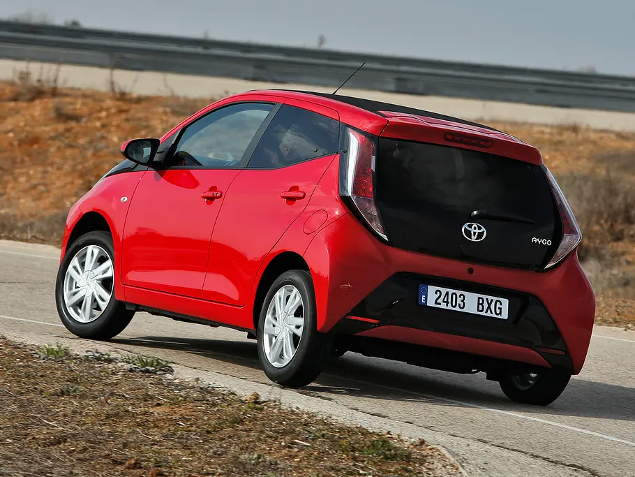 Toyota Aygo 2014 Fahrbericht Toyota Aygo 1.0 2014 Kleinwagen Bilder technische Daten