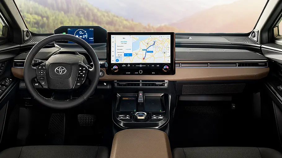Toyota bZ4X Touring Blick auf die Armaturen im Innenraum des Toyota bZ4X Touring.