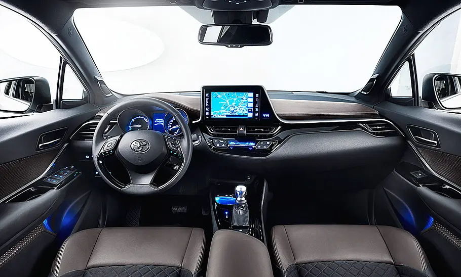 Toyota C-HR (2016) Toyota C-HR (2016)