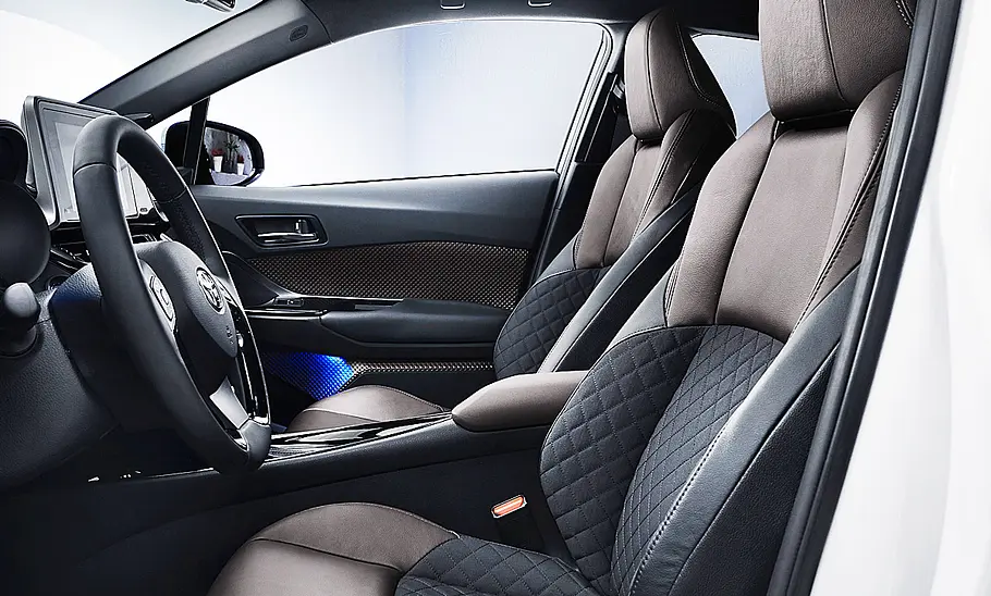 Toyota C-HR (2016) Toyota C-HR (2016)