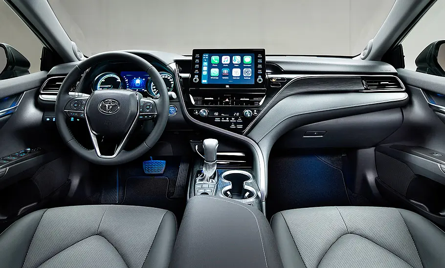 Toyota Camry (2020)