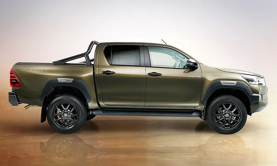 Toyota Hilux (2020) Toyota Hilux (2020), statisch, Seitenansicht