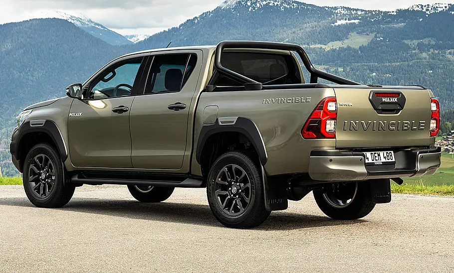 Toyota Hilux Facelift (2020) Toyota Hilux Facelift (2020)