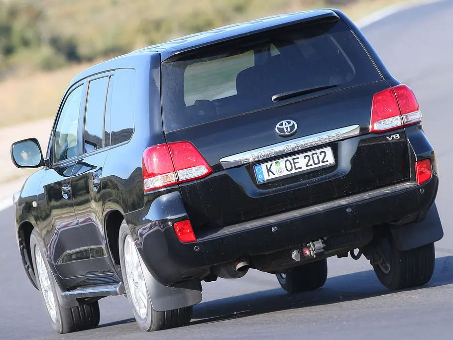 Toyota Land Cruiser V8 D-4D Handling