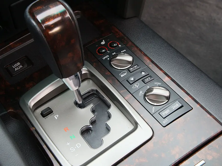 Toyota Land Cruiser V8 D-4D Crawl Control
