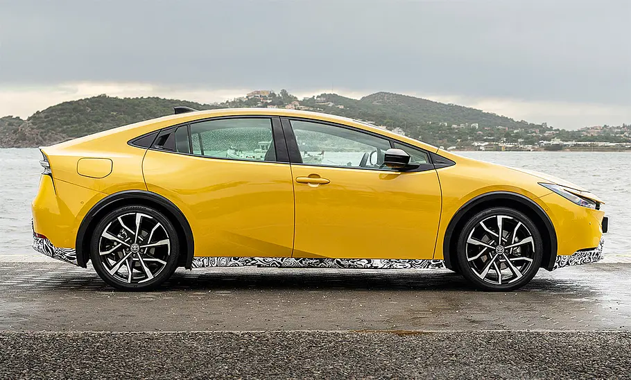 Toyota Prius (2023)