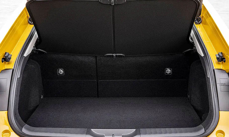 Toyota Prius (2023)