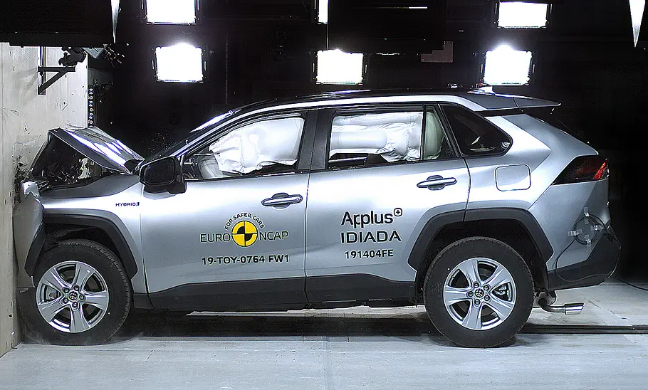 Toyota RAV4 (2019) Toyota RAV4 (2019)