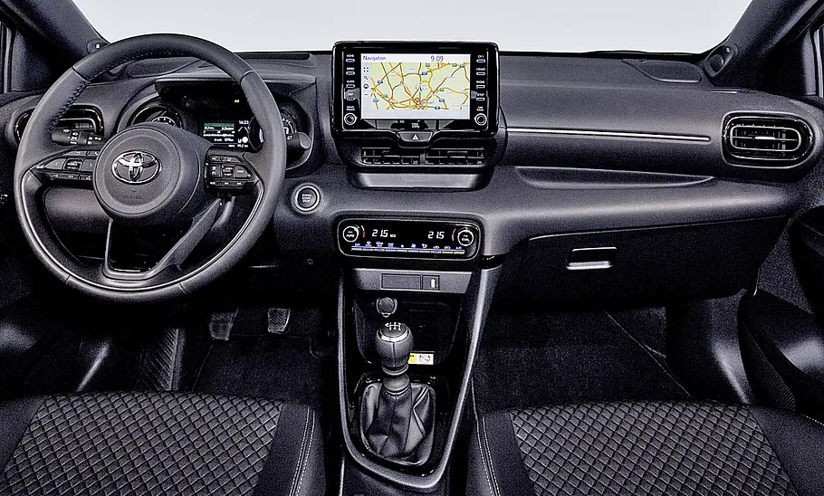 Toyota Yaris (2020) Toyota Yaris (2020)