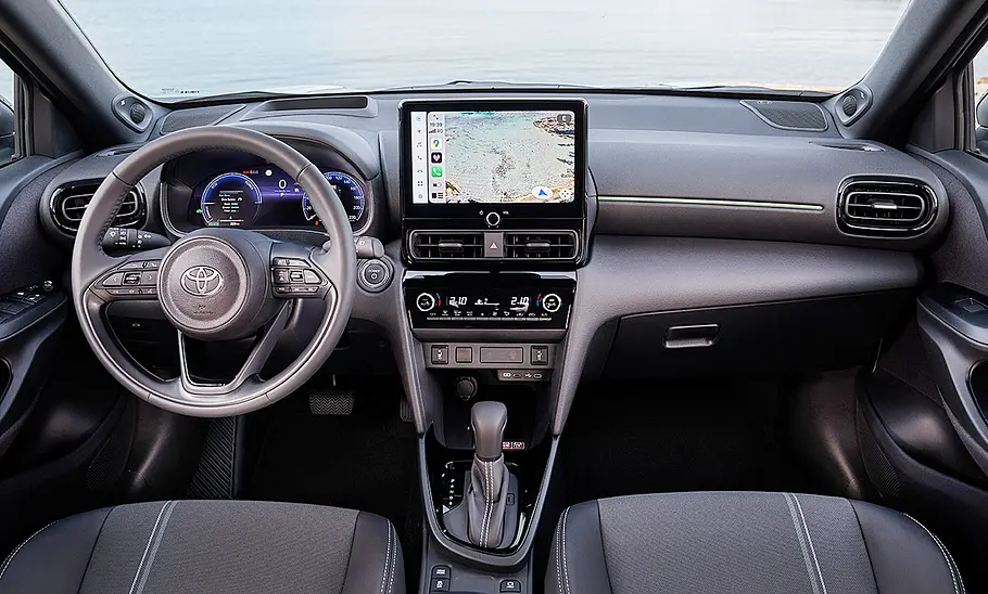 Toyota Yaris Cross Facelift (2024); Cockpit