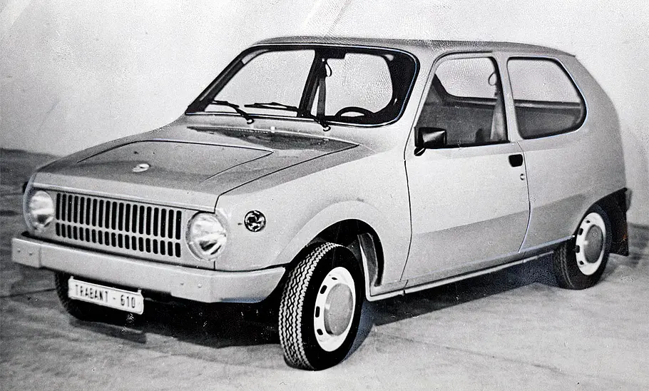 Blick von schräg vorne auf den Trabant 610.