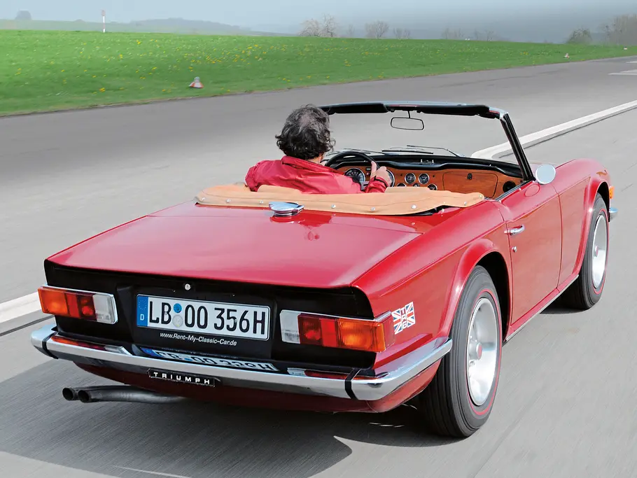Triumph TR6 Cabrio Vergleich Bilder technische Daten Heck