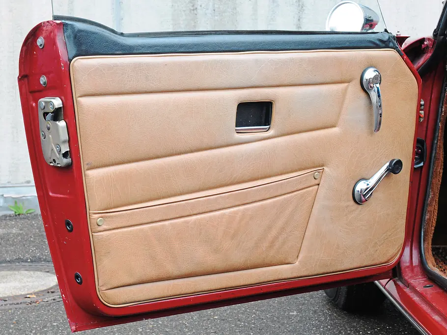 Triumph TR6 Cabrio Vergleich Bilder technische Daten Türen