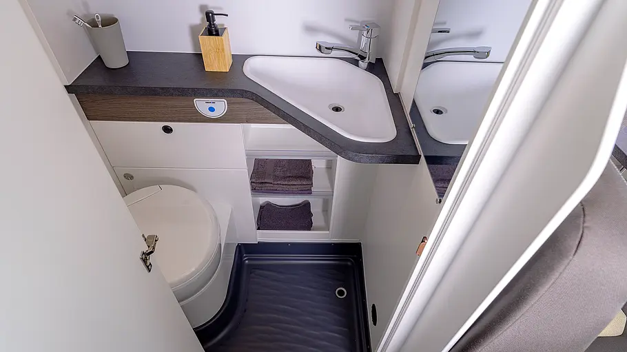 Das Badezimmer des Van Tourer 600 Ds im Detail.