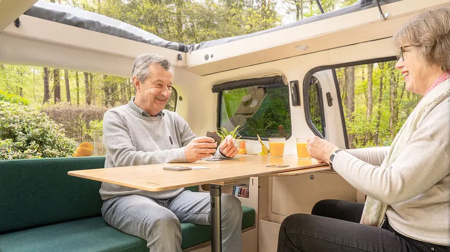 Ventje T7 Camper Die Innenaufnahme zeigt beispielhaft den Wohnraum eines Ventje-Campers.