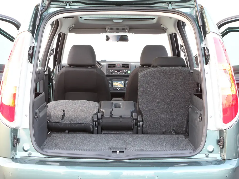 Vergleich SUV Van Skoda Yeti Roomster 1-2 TSI Kofferraum