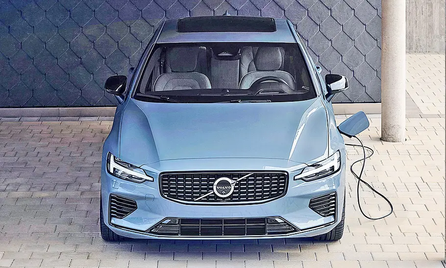 Volvo S60 (2023) Volvo S60 (2023)