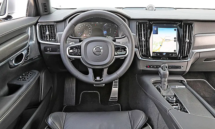 Volvo S90 D4