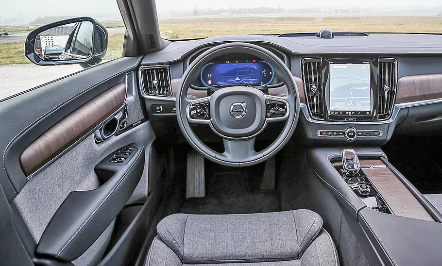 Volvo S90